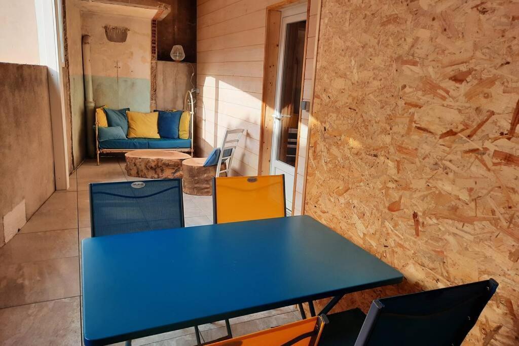 Le Liberte Apartamento Aubenas Exterior foto