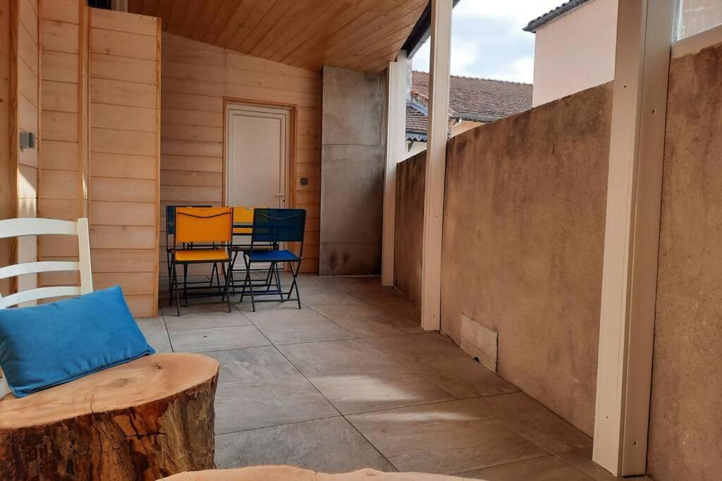 Le Liberte Apartamento Aubenas Exterior foto