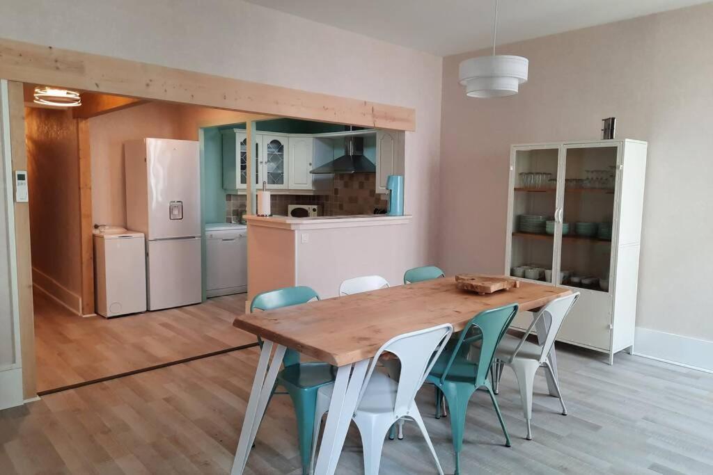 Le Liberte Apartamento Aubenas Exterior foto